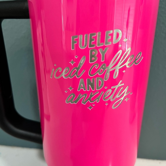 STANLEY 30 OZ ELECTRIC PINK engraved - Picture 4 of 4